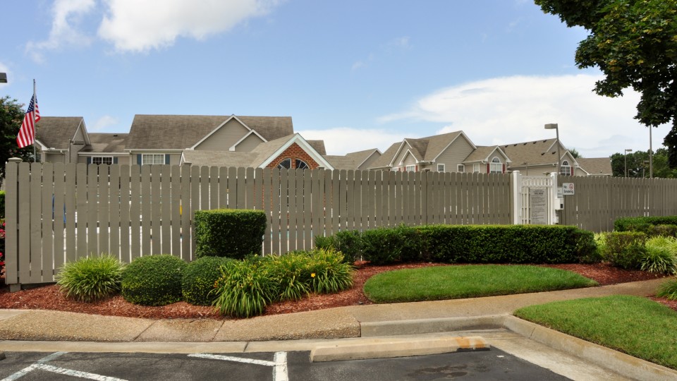 Buckner Woods Condominium Association Community Management, Virginia