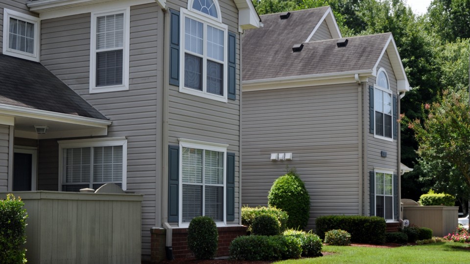 Buckner Woods Condominium Association Community Management, Virginia