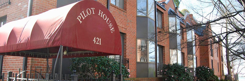Pilot House pic 2