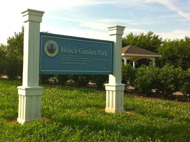 Beach-Garden-Gallery-Park-Sign